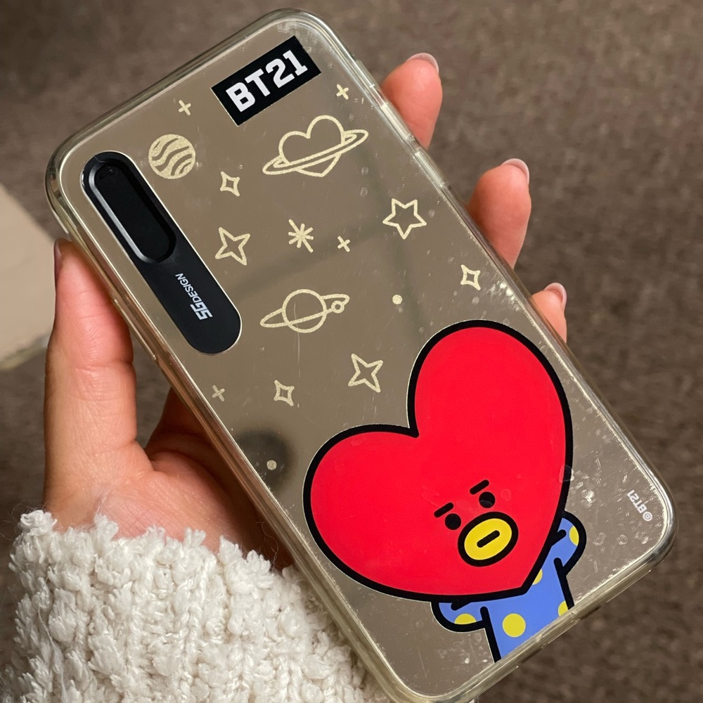 BT21 iphone xs light up case